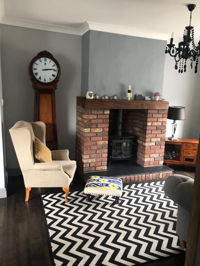 Charming 3 Bedroom House With A Warmth Character Glyn Neath المظهر الخارجي الصورة